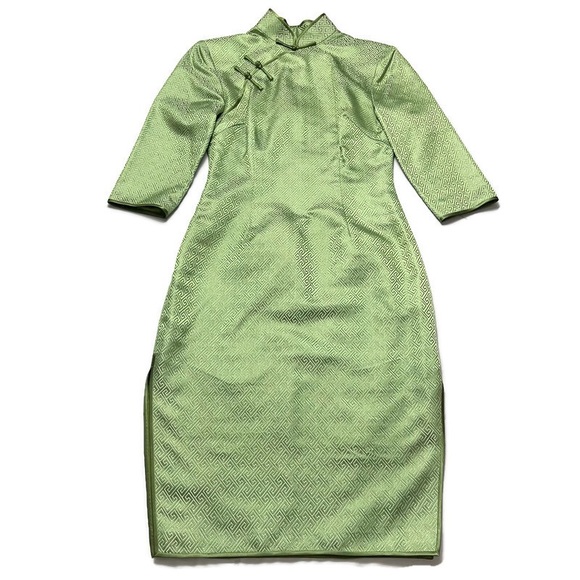 Vintage Silk Jacquard Cheongsam/Qipao Dress - Picture 1 of 8